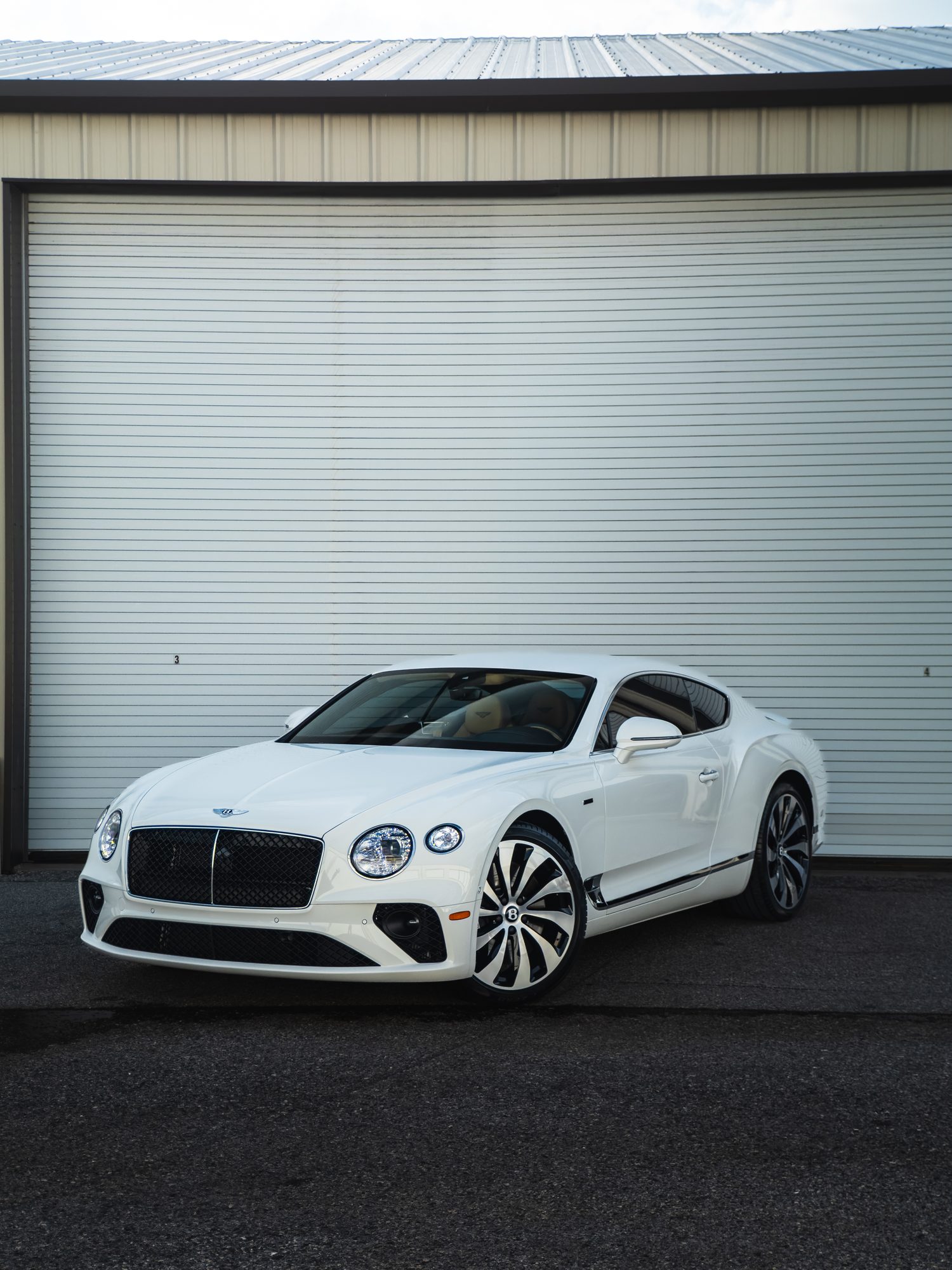 Bentley Continental GT, front three-quarter