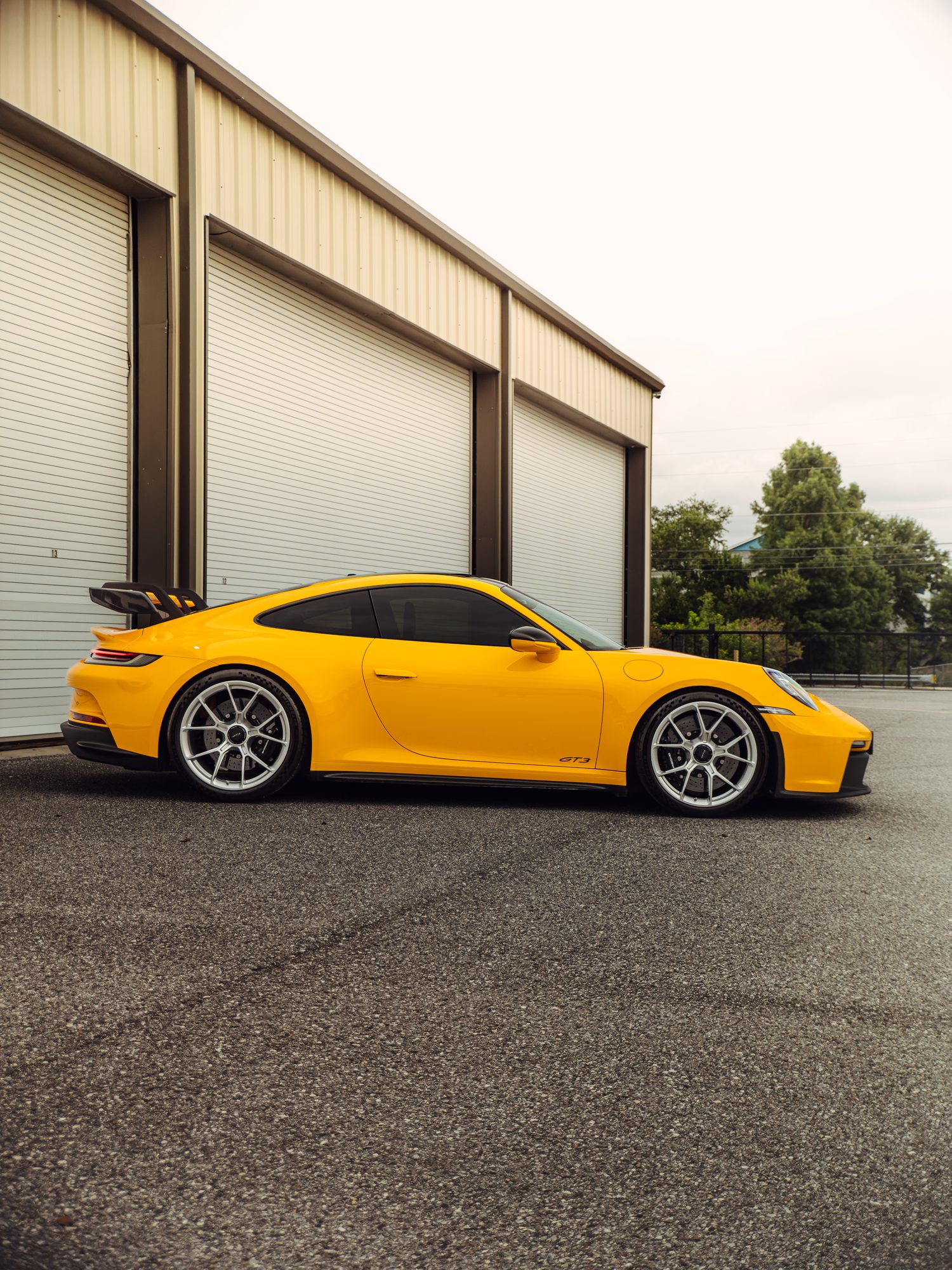 Porsche 911 GT3, side profile