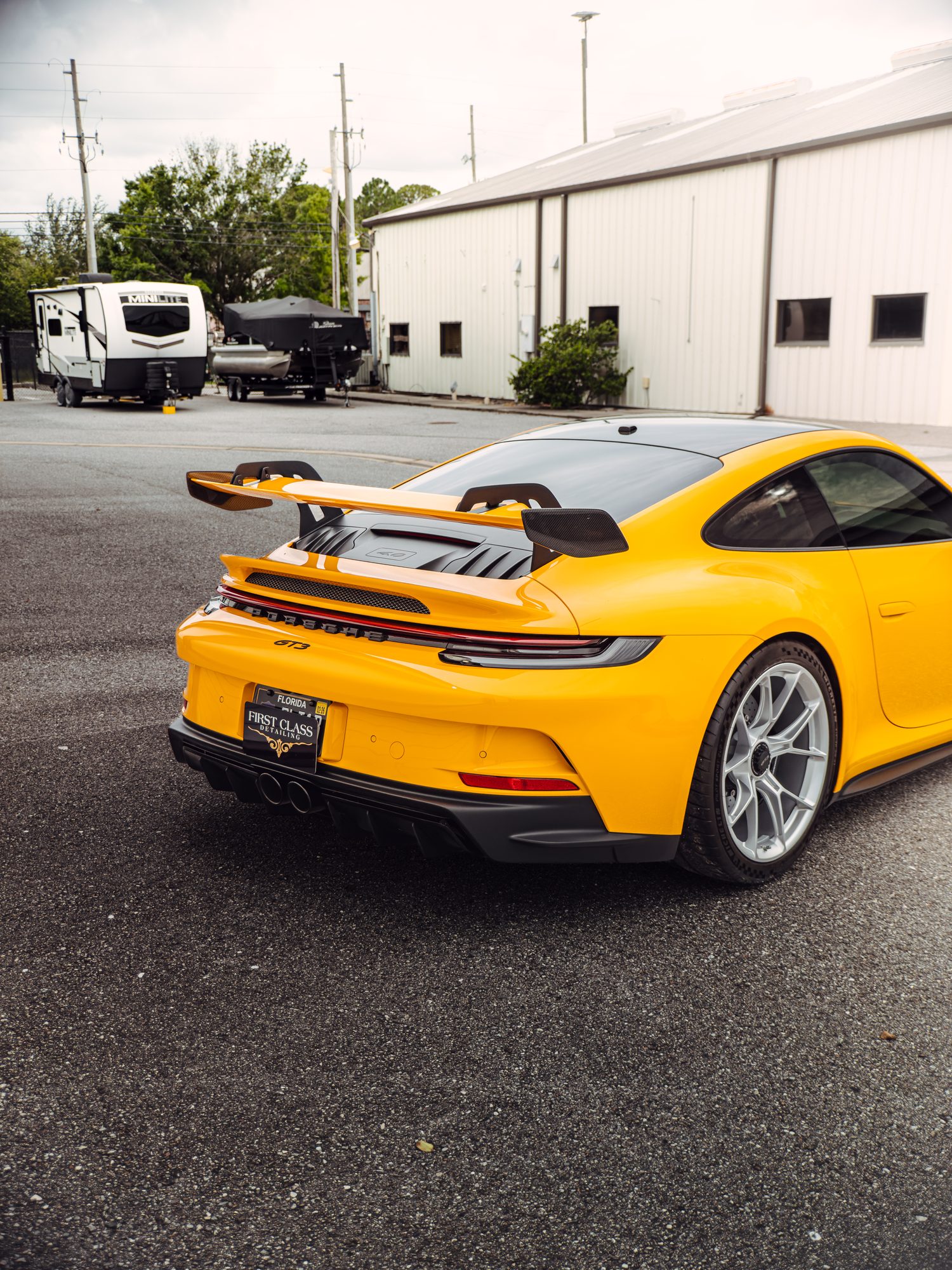 Porsche 911 GT3, rear three-quarter