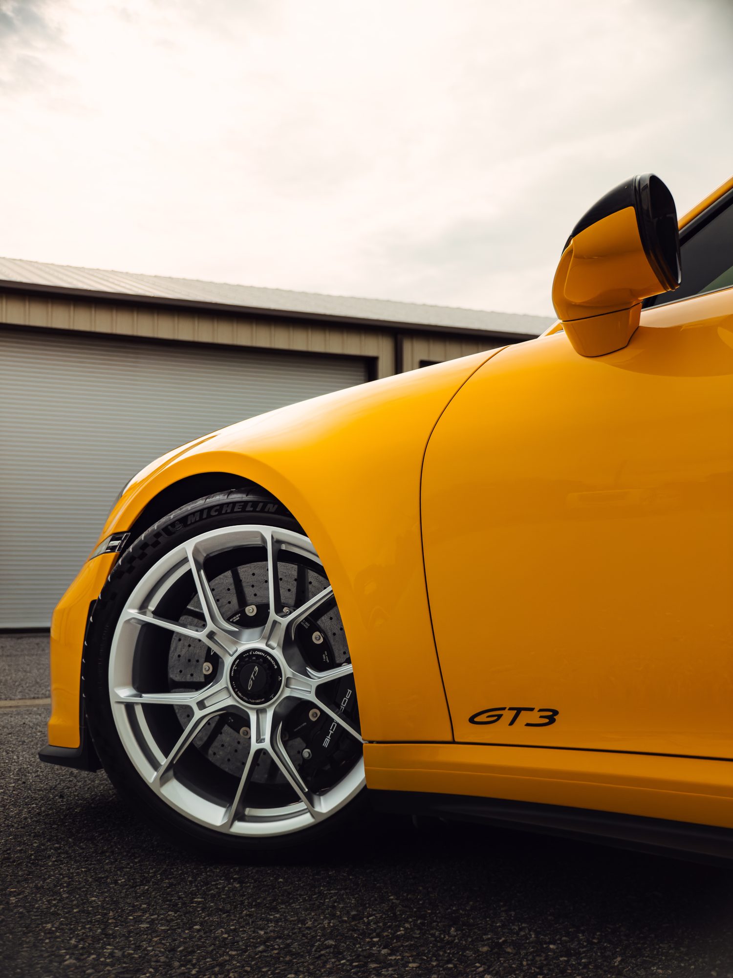 Porsche 911 GT3 front wheel and GT3 badge