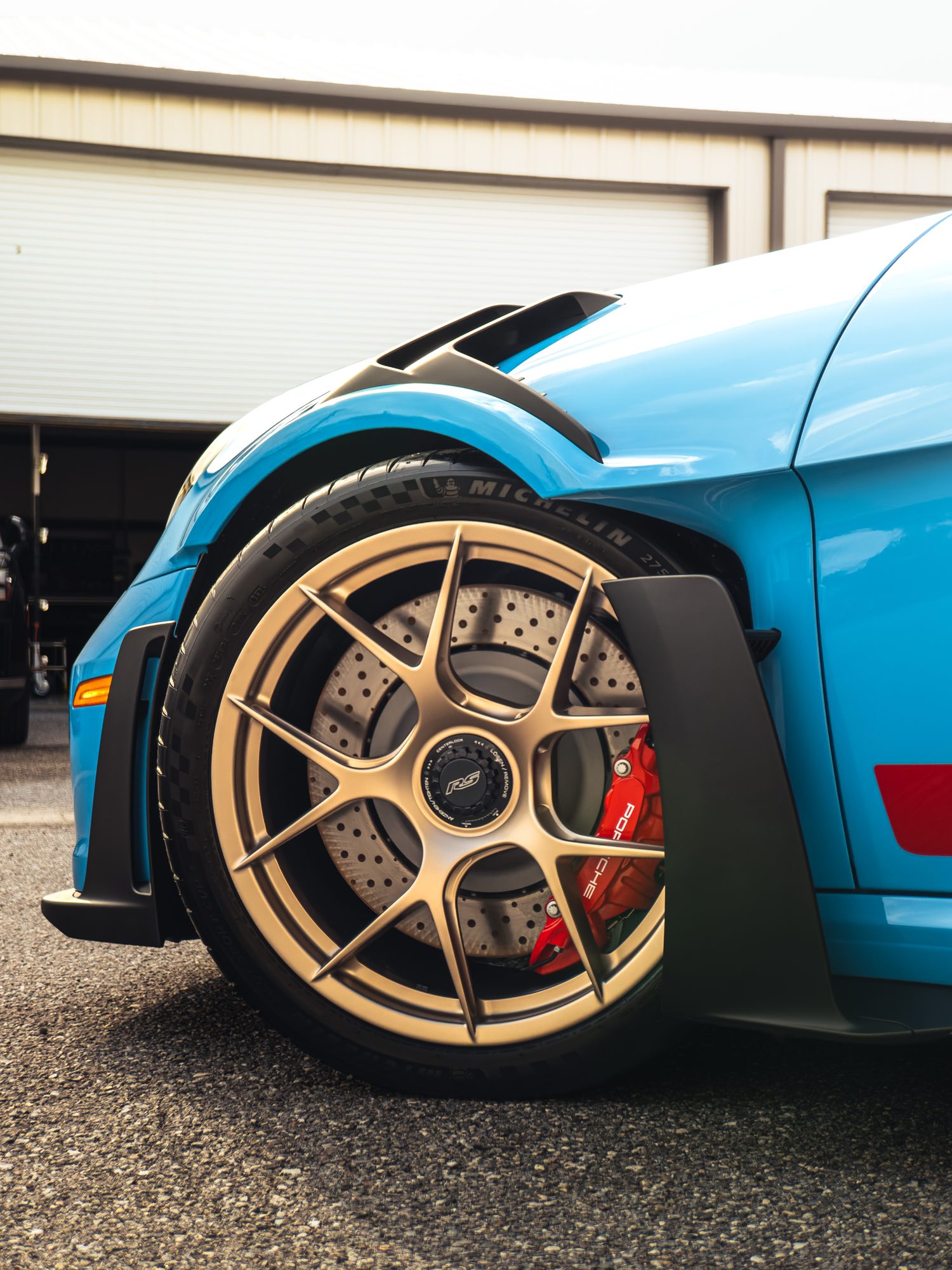 Porsche 911 GT3 RS bronze centerlock wheel