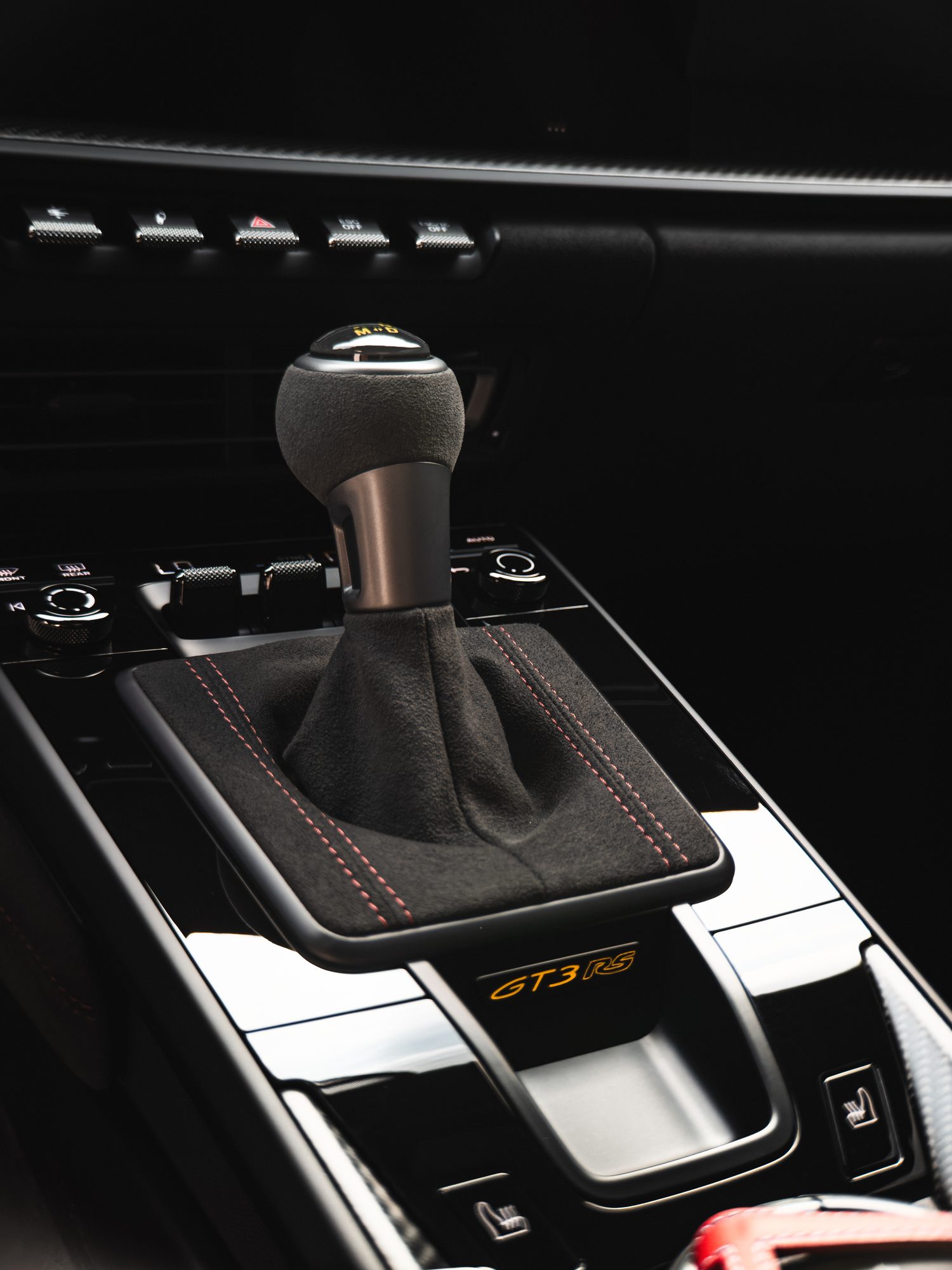 Porsche 911 GT3 RS shifter and controls