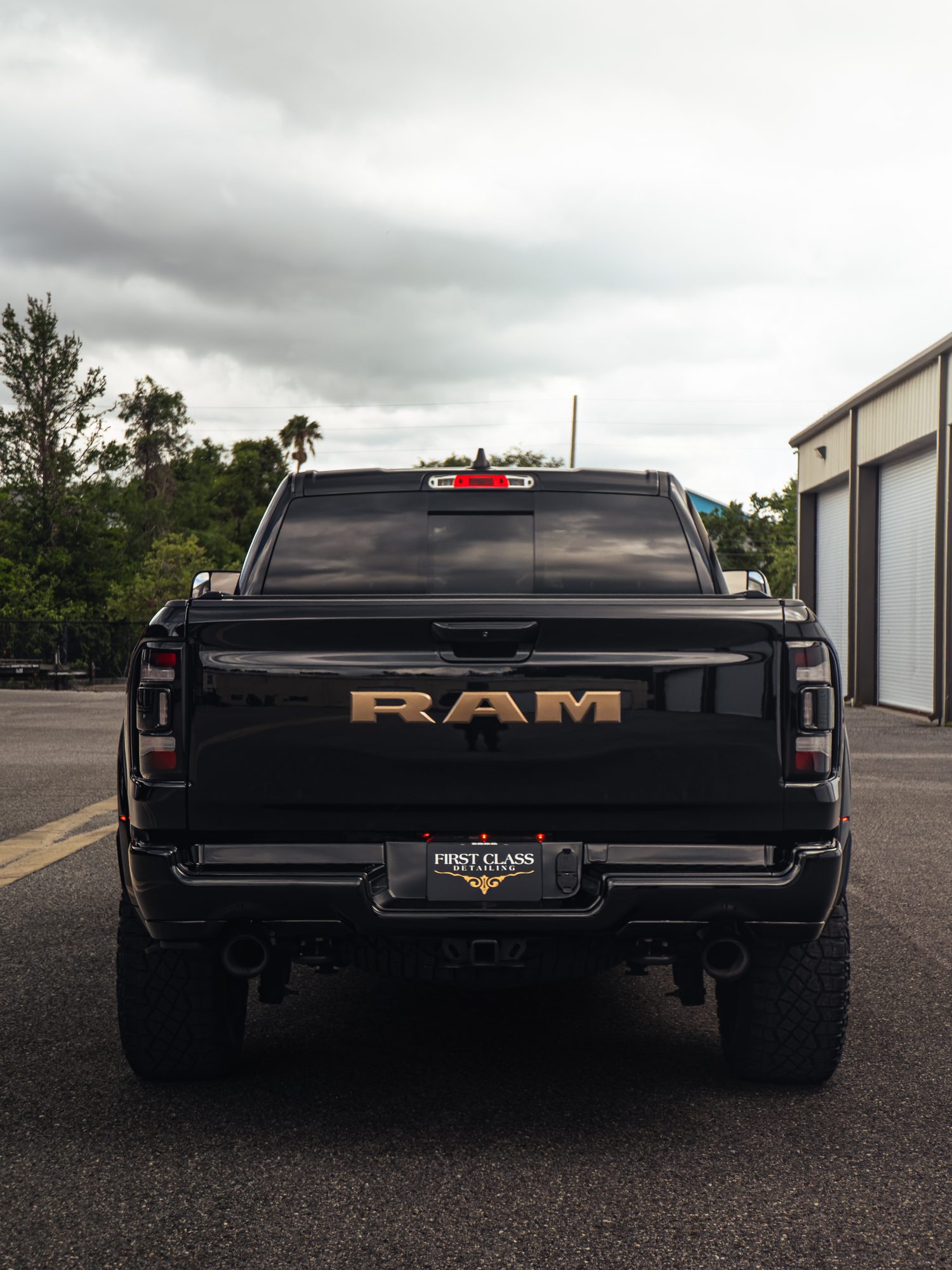 RAM TRX, rear